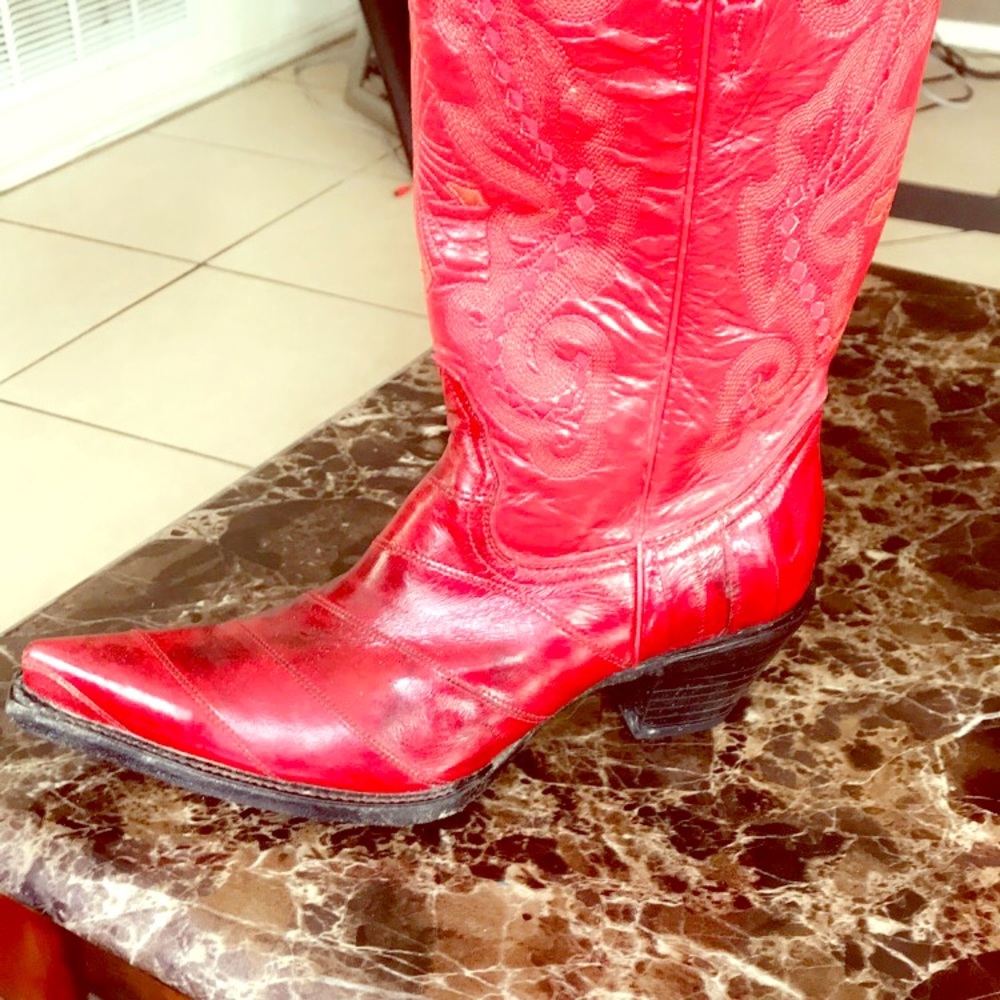 Red sexy cowgirl boots, ( je-ver fashion boots )